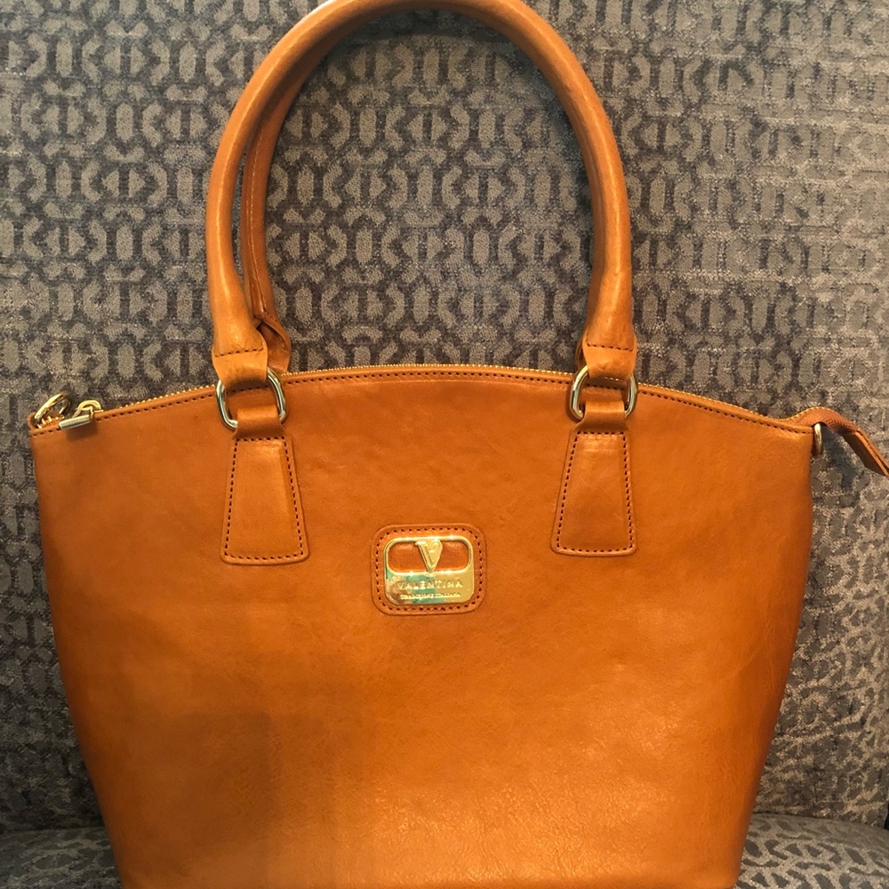 Leather handbag
